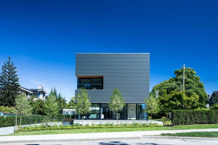 Steel Cube House
